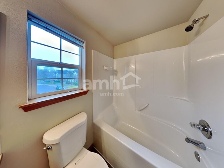 Building Photo - 16617 53rd Ave Ct E