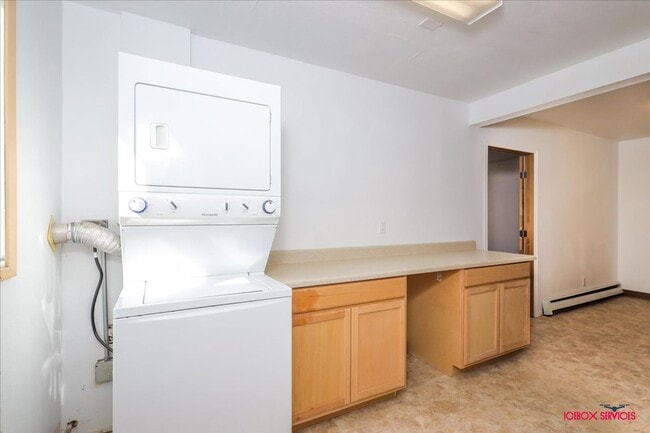 Building Photo - 2BD | 2BA Nestled on a Cul-De-Sac