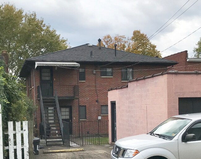 Building Photo - 224 Norway Ave