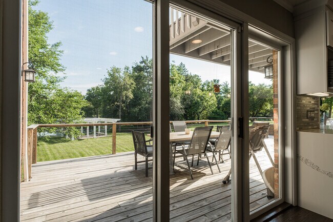 Building Photo - 22199 W Thornridge Dr
