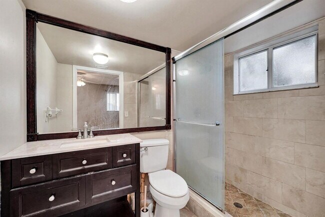 Building Photo - 9470 Tangerine Pl