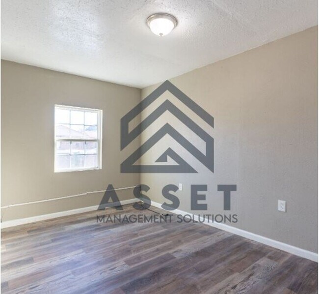 Building Photo - 4613 Cinderella Dr