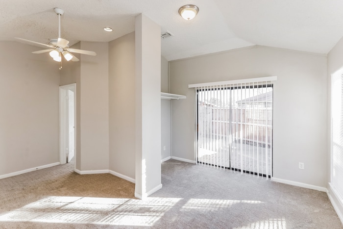 Building Photo - 1331 Glencliff Ct