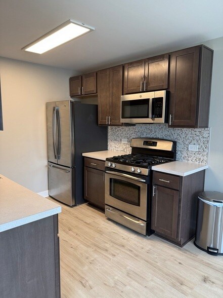 Building Photo - 673 Thorntree Ct