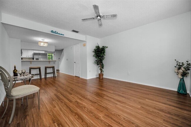 Building Photo - 2173 Fox Chase Blvd