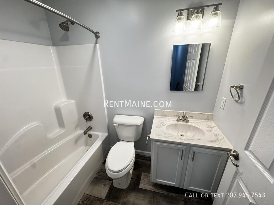 Building Photo - 110 Rocky Rdg Dr