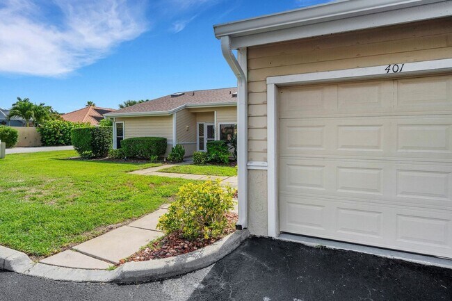 Building Photo - Charming 2BR Condo in Melbourne Beach