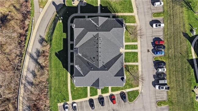 Building Photo - 217 Adams Pointe Blvd