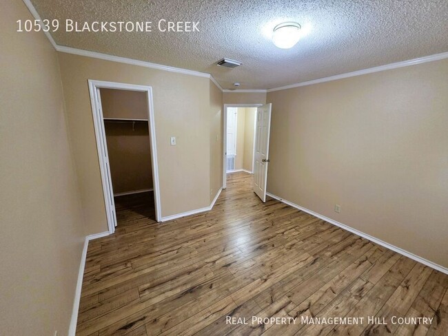 Building Photo - 10539 Blackstone Creek
