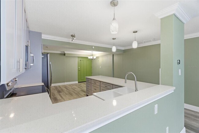 Building Photo - 2413 Bayshore Blvd