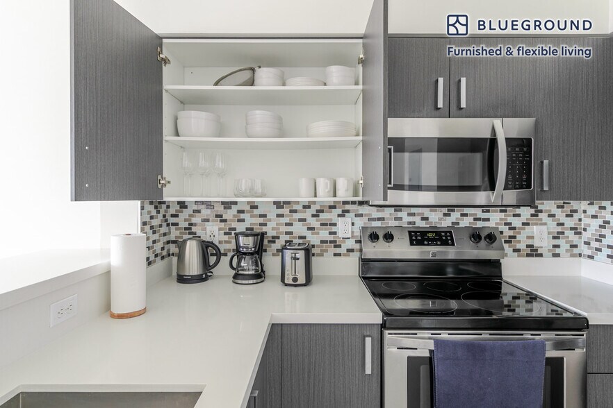 Building Photo - 729 NW 2nd St