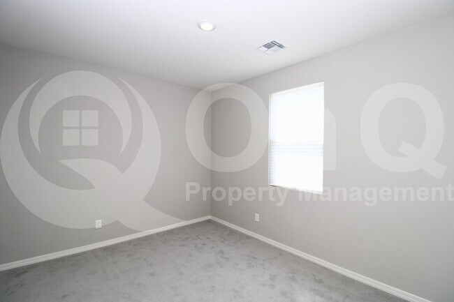 Building Photo - 17221 N 9th Pl