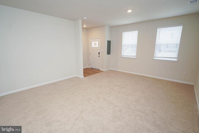 Building Photo - 819 Mersey Ln