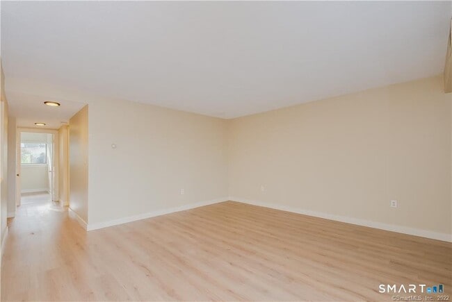 Building Photo - 57 Brookwood Dr