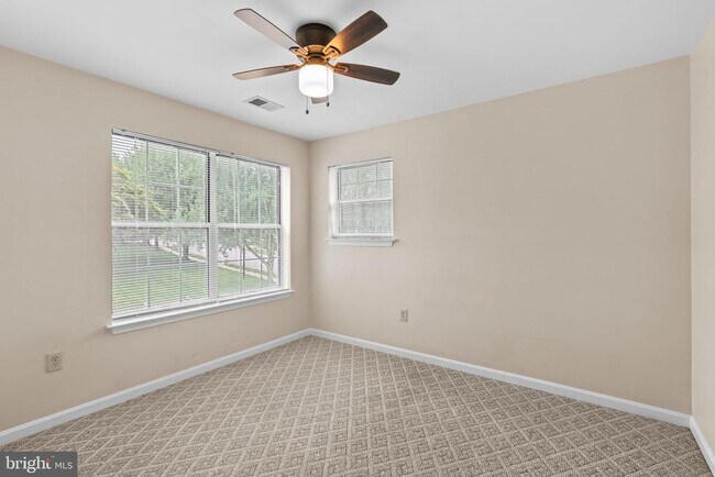 Building Photo - 8540 Harvest View Ct