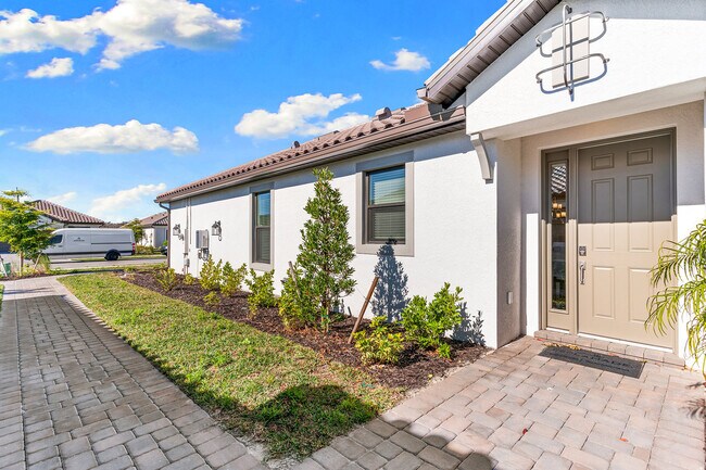 Building Photo - 15657 Gavello St