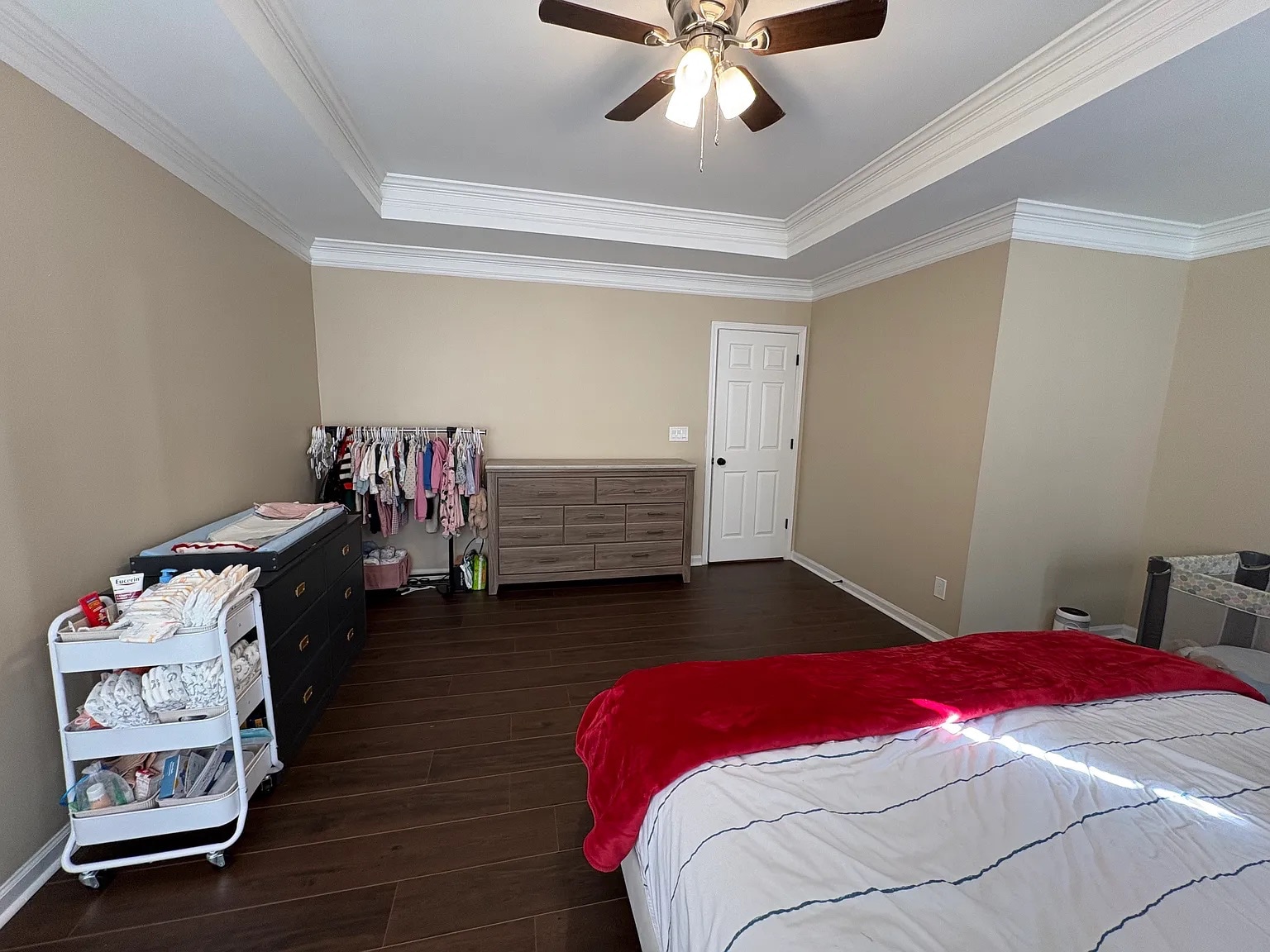 Building Photo - Room in House on Mountain Oaks Pkwy