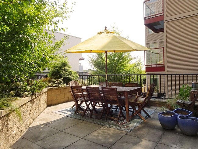 Building Photo - 1Bd/1Ba Seattle Condo