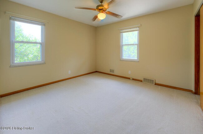 Building Photo - 2713 Riedling Dr