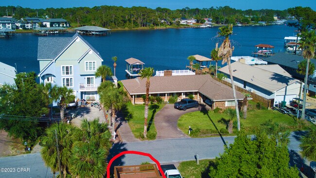 Building Photo - 7129 S Lagoon Dr