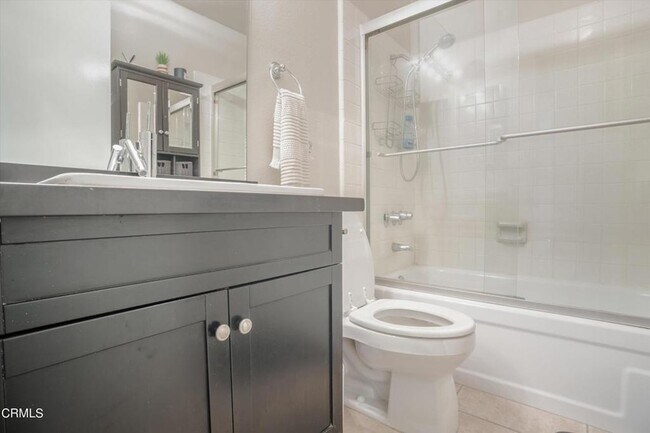 Building Photo - 8577 Rugby Dr