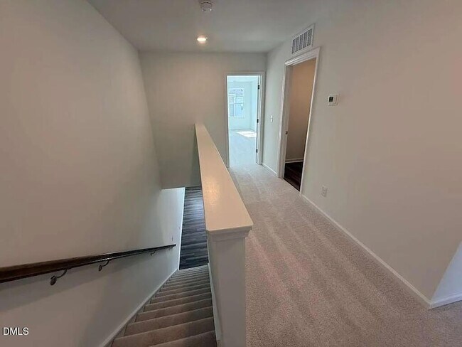 Building Photo - 209 Lily Patch Ln