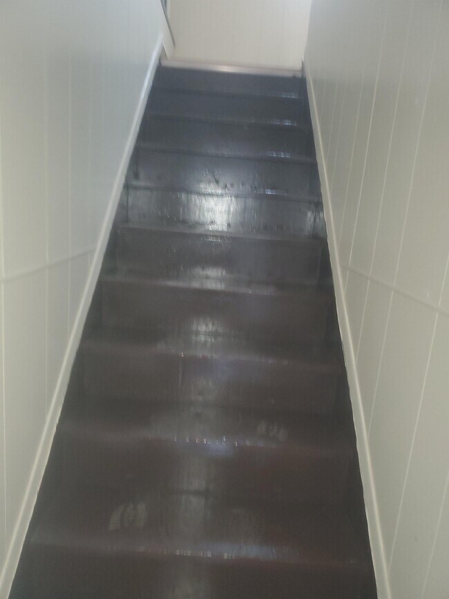 Building Photo - 12840 Grandmont Ave