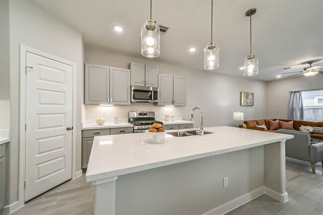 Building Photo - 3623 Pathfinder Ct