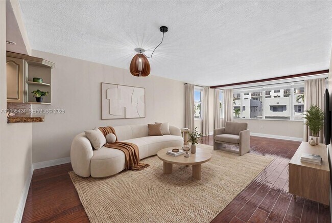 Building Photo - 8233 Harding Ave