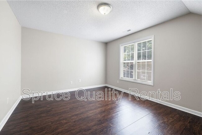 Building Photo - 2640 Farlow Gap Ln