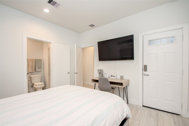 Building Photo - 2717 Eado Grove Ln