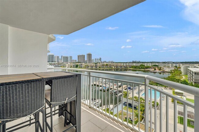 Building Photo - 18071 Biscayne Blvd