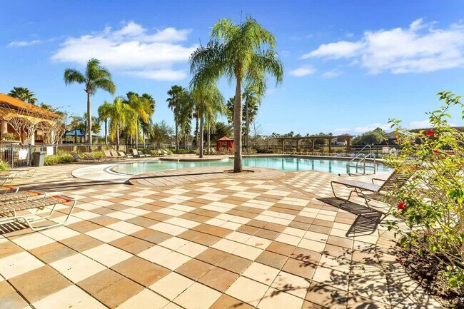 Building Photo - 421 Cabello Dr