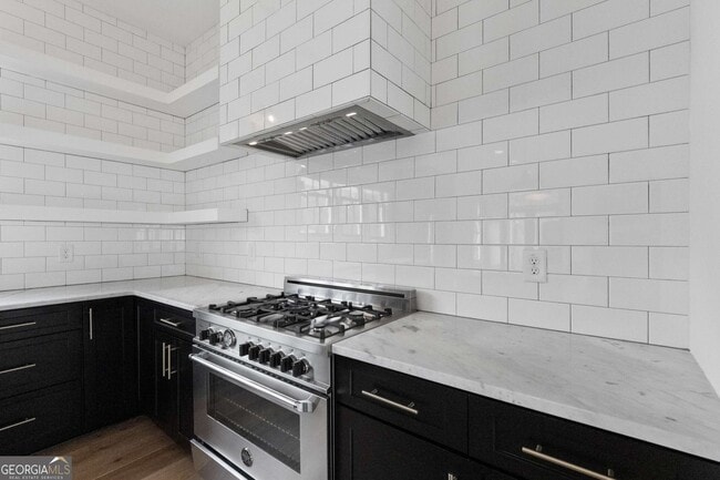 Building Photo - 98 Middle St