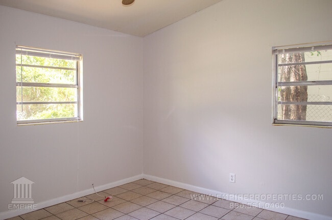 Building Photo - Renovated Home South of FSU