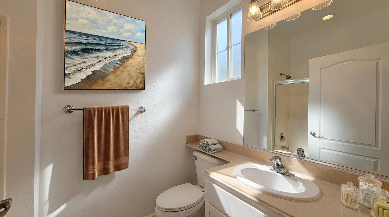 Building Photo - 1730 Colby Ave