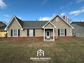 Building Photo - Charming 3BR/2BA Memphis Home with Vaulted Ceilings, Fireplace & Fenced Yard