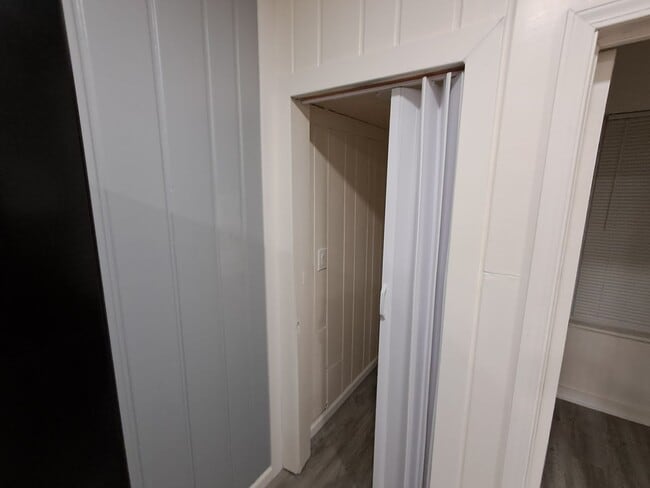 Building Photo - 2-bedroom, newly remodeled home on Flint's far east side