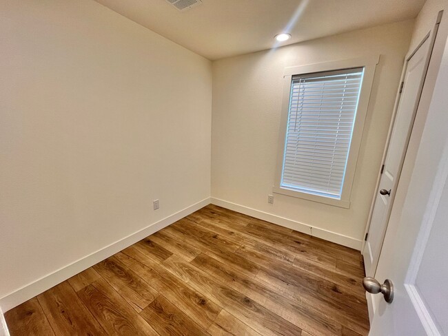 Building Photo - Brand New 2 Bedroom, 1 Bath ADU – Prime Location