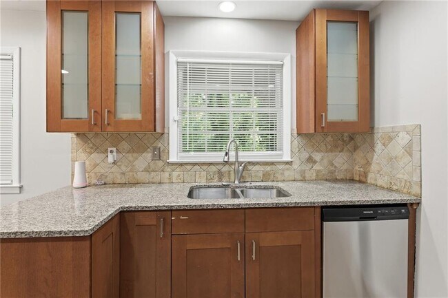Building Photo - 4411 Langdon Dr