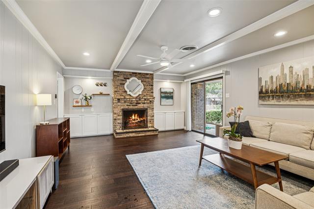 Building Photo - 8422 Sweetwood Dr