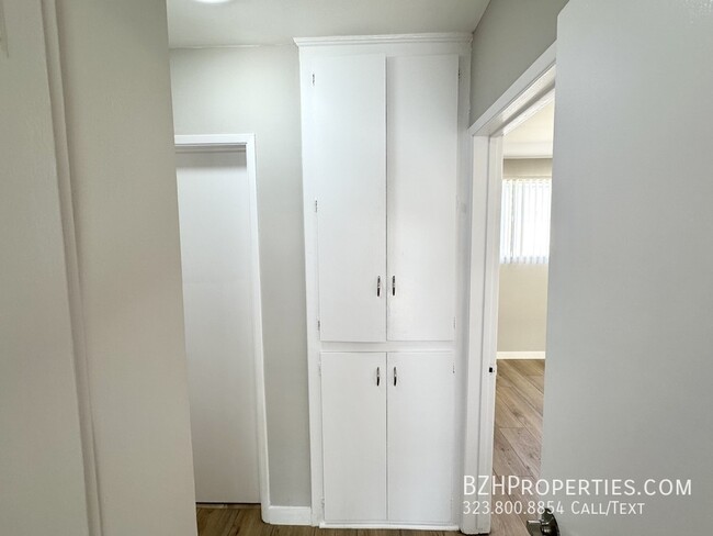 Building Photo - Newly Updated 2Bedroom 1Bathroom In Prime ...