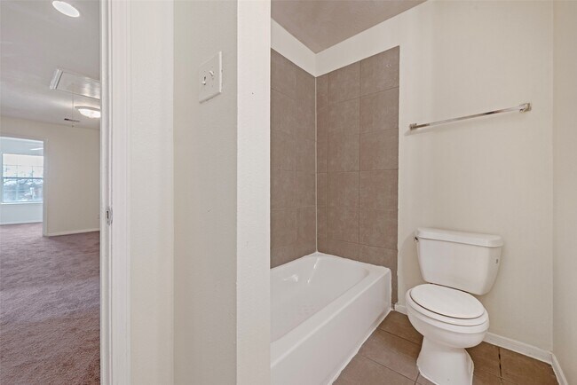 Building Photo - 4515 Perry St