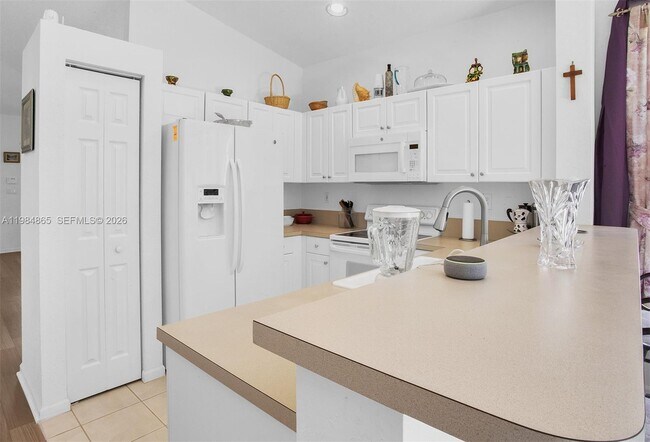 Building Photo - 18860 SW 25th Ct