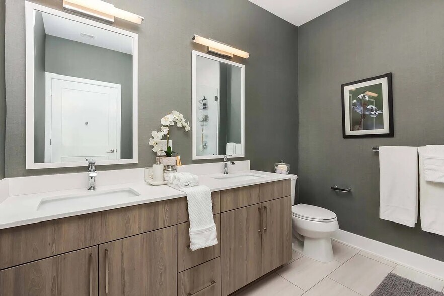 Building Photo - 145 Riverhaven Dr