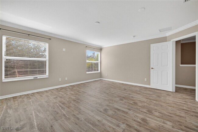 Building Photo - 8250 Silver Birch Way