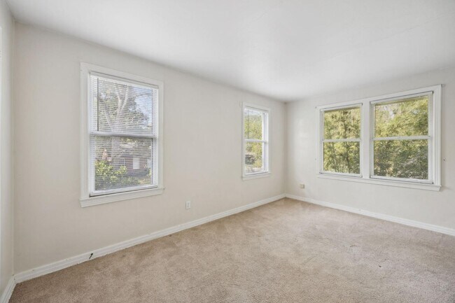 Building Photo - 1338 Wolfe St