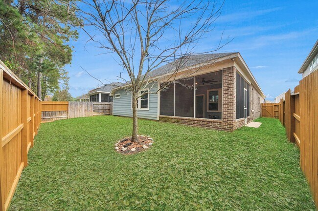 Building Photo - 211 Pleasant Hl Wy