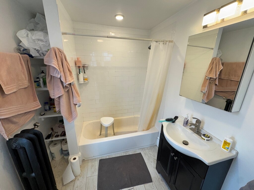 Building Photo - 44 Gorham St