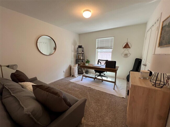 Building Photo - 1224 Matt Ln